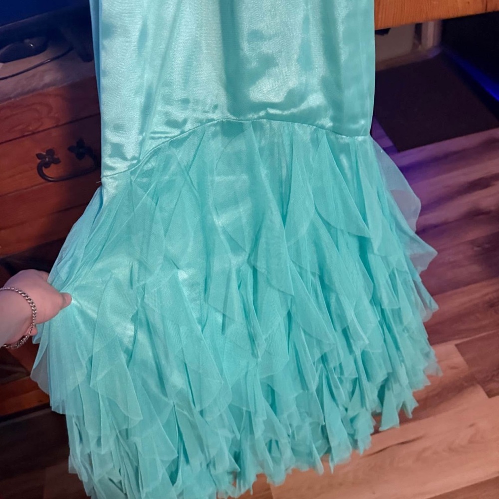 Aqua Beaded Halter gown for prom size 5/6 - Picture 3 of 3